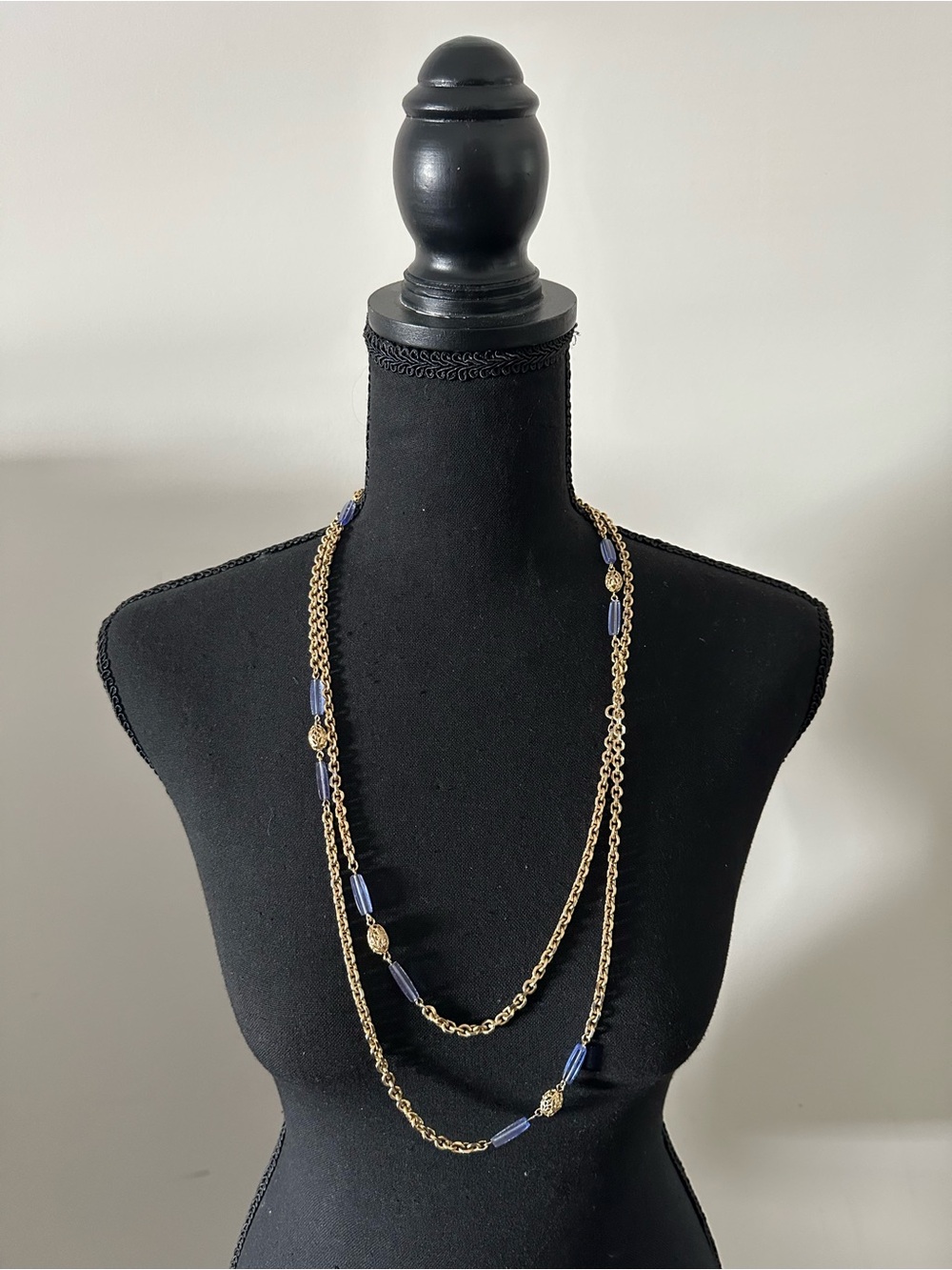 Vintage Trifari Gold Tone and Blue Flapper Necklace